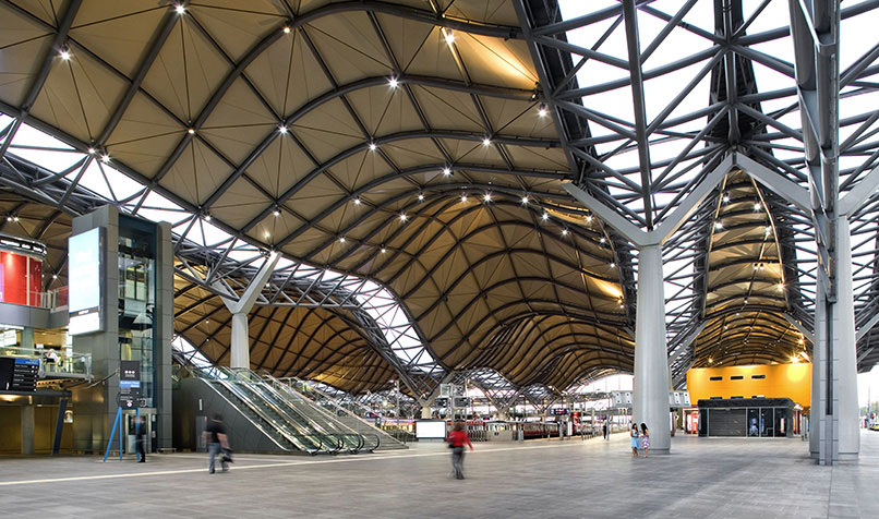 The redevelopment of Melbourne's Spencer Street rail facility into Southern Cross Station was marked by contractual disputes.
